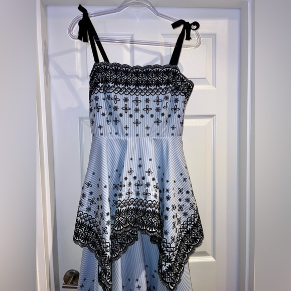 AMUR Leslie dress size 8 - Picture 7 of 11